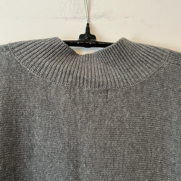 Messimo Poncho Sweater - Picture 9 of 11